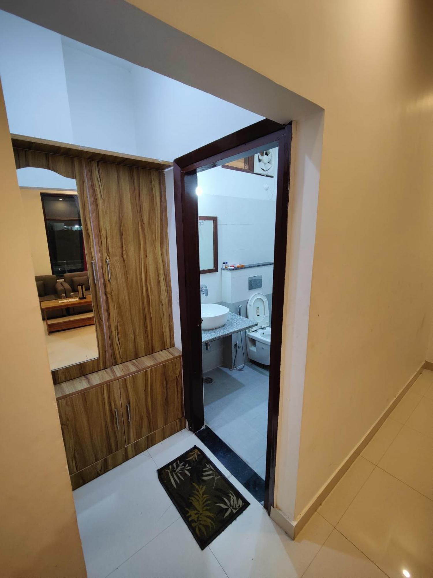Alaknanda Motel & Restaurant Rudraprayāg Екстериор снимка
