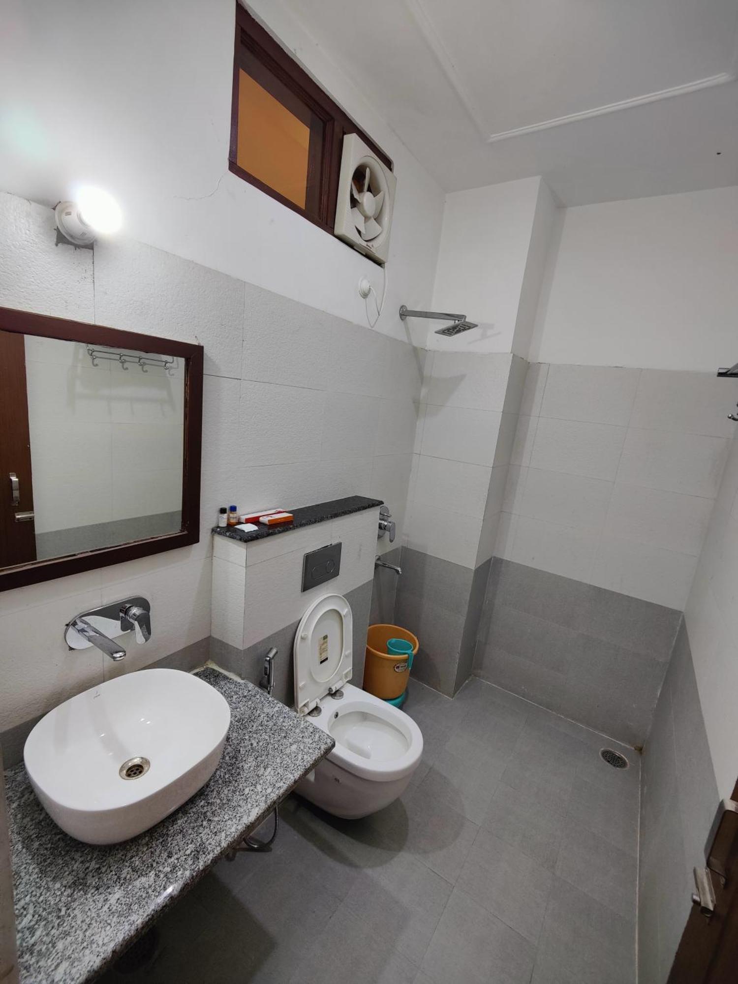 Alaknanda Motel & Restaurant Rudraprayāg Екстериор снимка