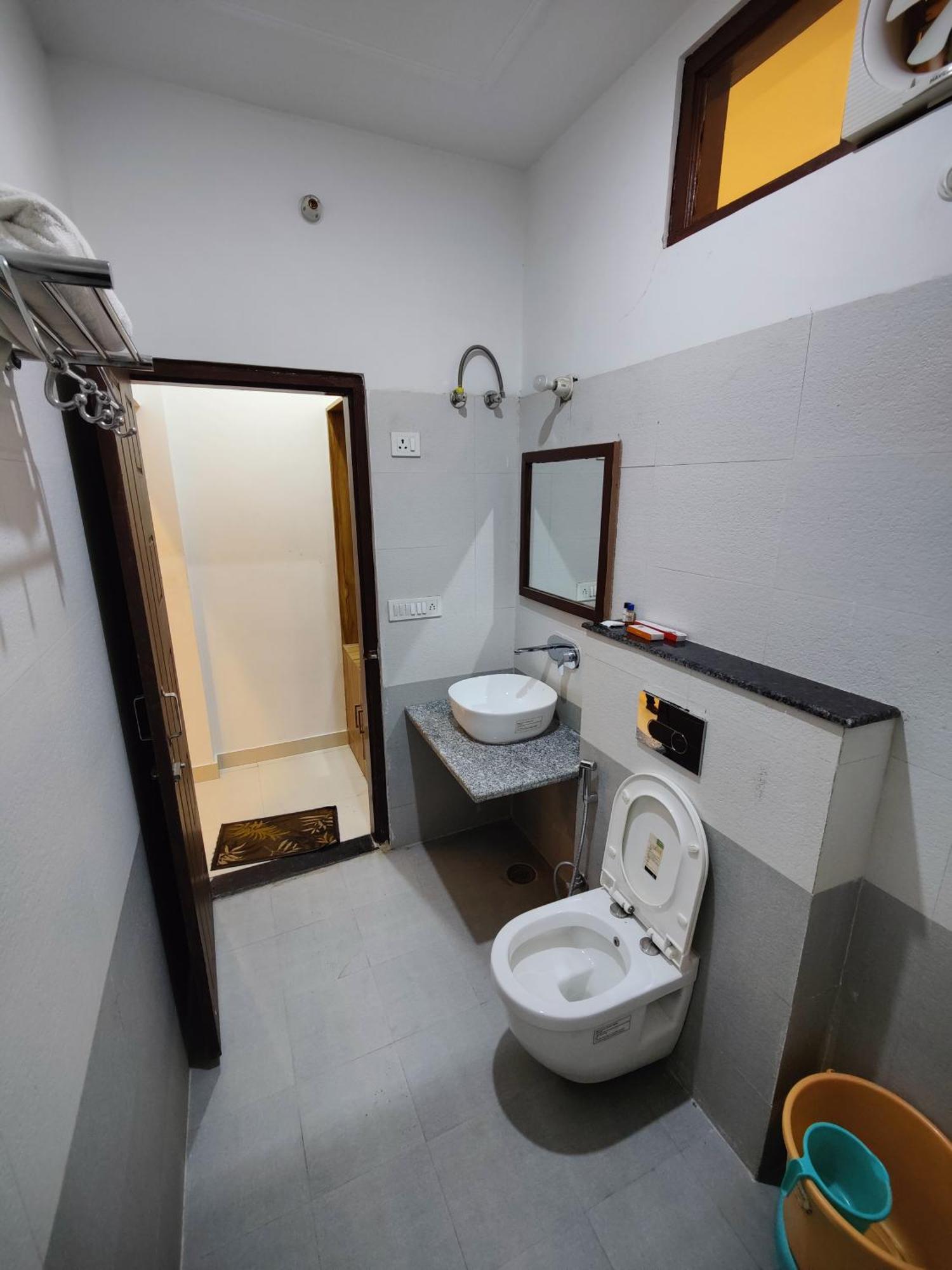 Alaknanda Motel & Restaurant Rudraprayāg Екстериор снимка